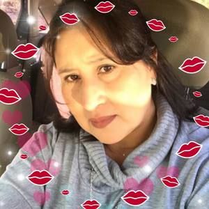 Meet your Posher, Raquel